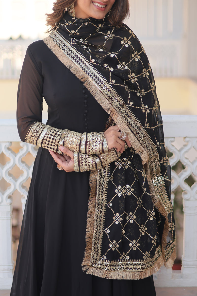 Luxurious Black Faux Blooming Gown with Dupatta – Multi-Sequins Charm