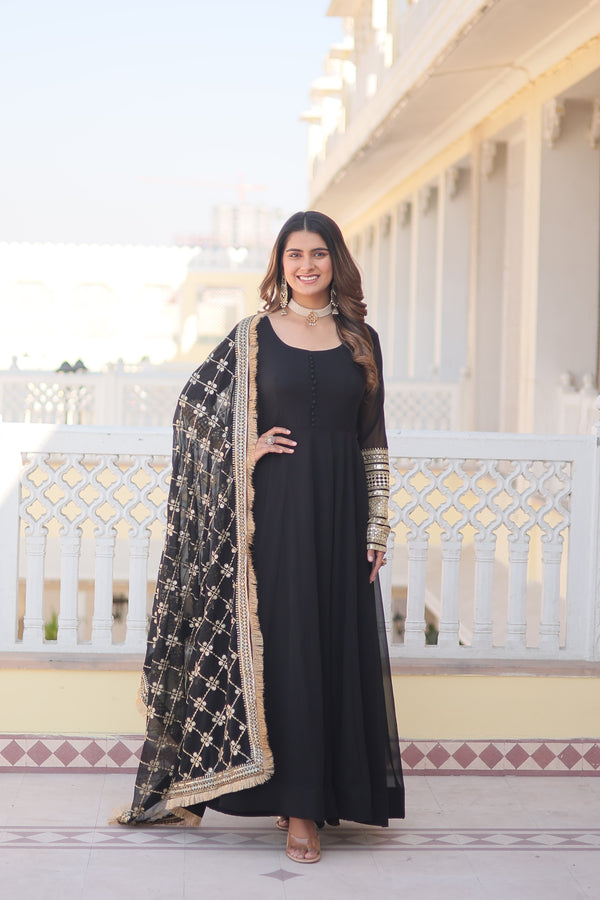 Luxurious Black Faux Blooming Gown with Dupatta – Multi-Sequins Charm