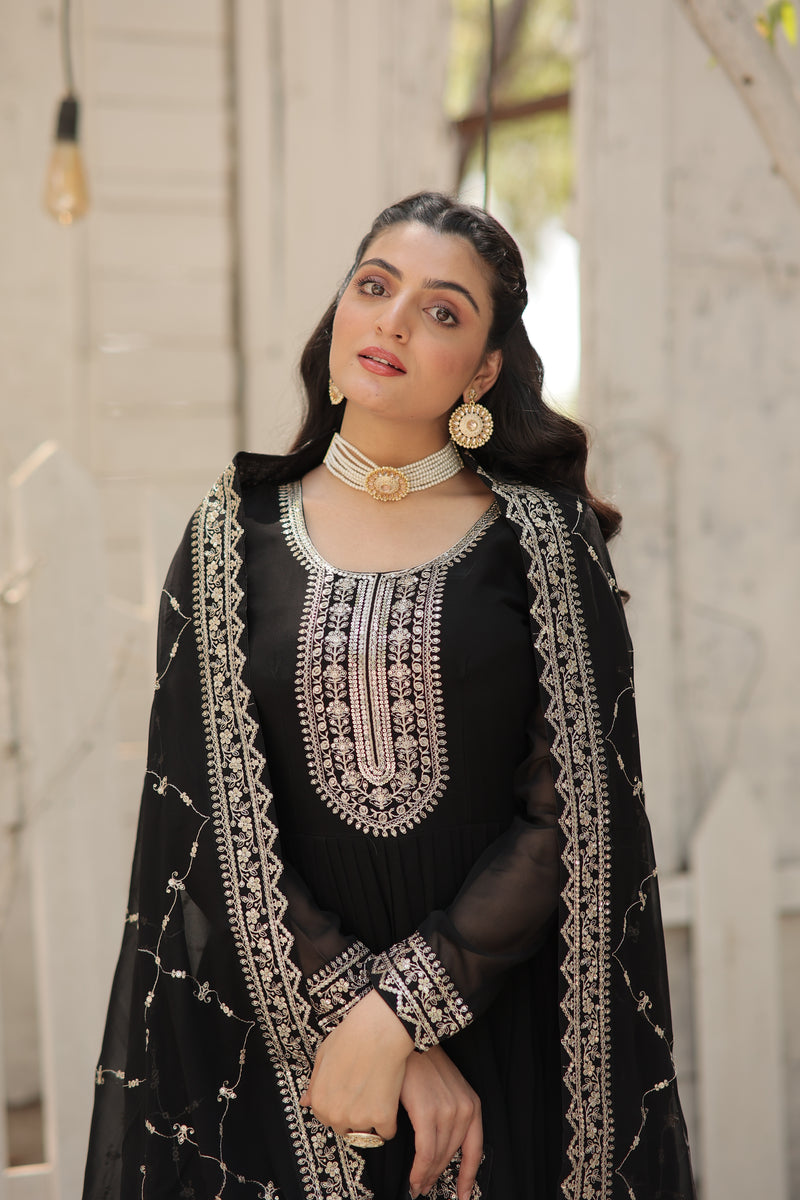 Faux Blooming Black Gown with Sequins & Arco-Cut Work Dupatta – Elegant Full-Sleeve Flair